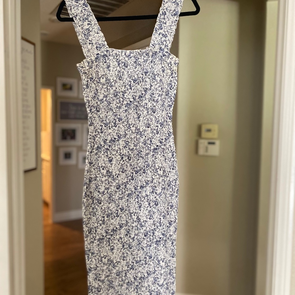 Sydns smocked bodycon midi dress